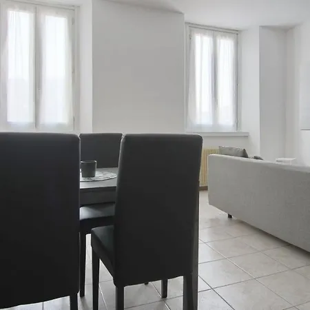 Italianway - Piazza Amendola 14 Lägenhet Como